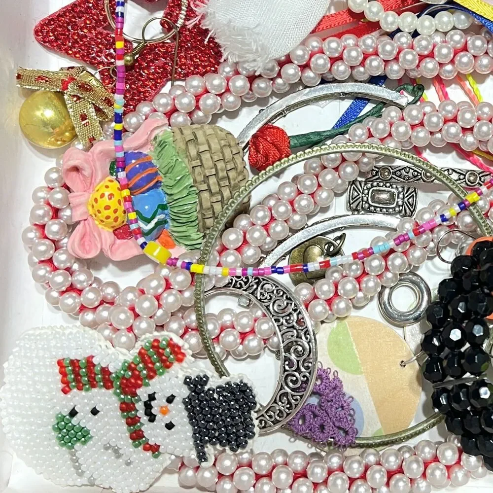 VTG - Now Repurpose Jewelry Rhinestone Beads DIY Upcycle Craft Supply Box 1#13.5